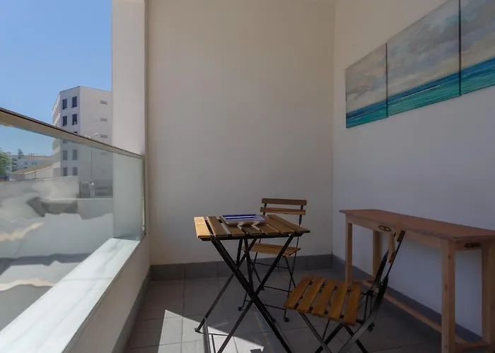 Real Escuela Apartment